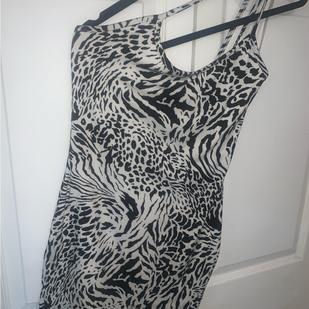 PrettyLittleThing Black and White One Shoulder Dress